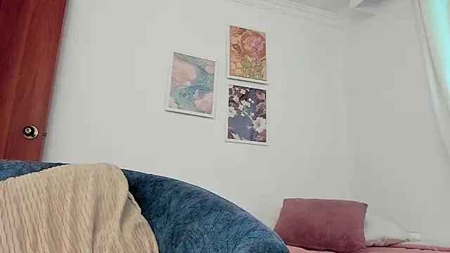 canelleGarces online show from February 2026 09:48:02 PM