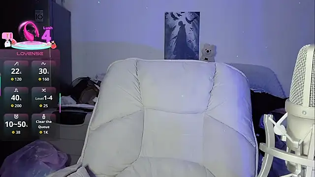 twlilybae online show from April 2026 04:21:01 PM