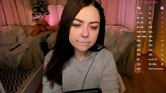 Snapshot of ashton_heidii chatting on December 2025 12:04:01 AM ashton heidii online show from December 2025 12:04:01 AM