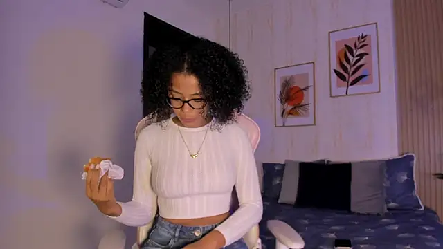 Ayleen Dunkan online show from October 2025 12:39:02 PM