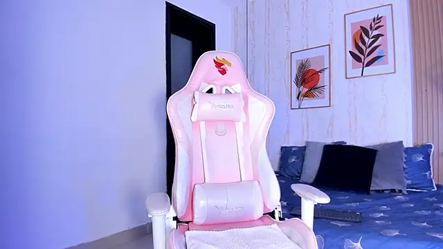 Ayleen Dunkan online show from October 2025 12:48:01 PM