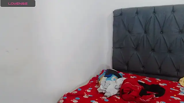 Snapshot of deborahotts chatting on November 2025 07:18:02 PM deborahotts online show from November 2025 07:18:02 PM