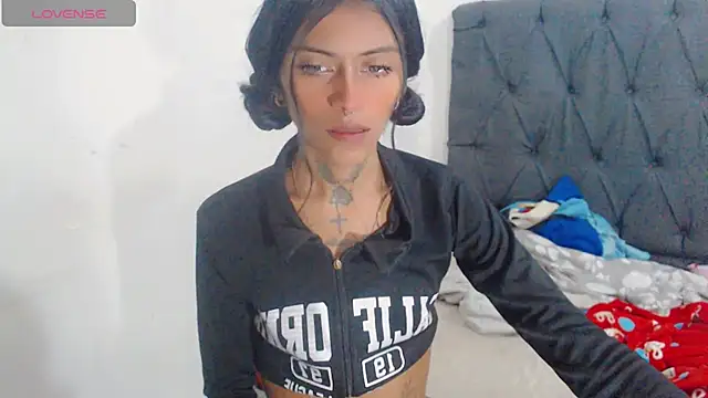 Snapshot of deborahotts chatting on October 2025 02:18:01 PM deborahotts online show from October 2025 02:18:01 PM