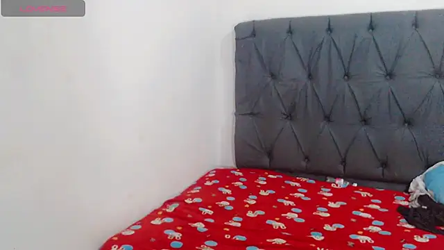 Snapshot of deborahotts chatting on October 2025 08:41:02 PM deborahotts online show from October 2025 08:41:02 PM