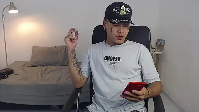 crow black00 online show from September 2025 04:08:01 AM