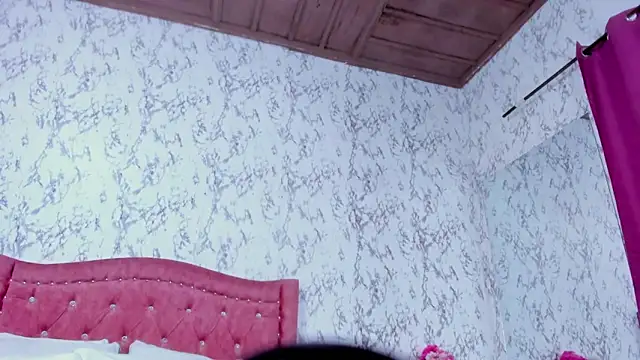 SofiiFoox online show from October 2025 11:09:02 AM