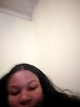 Snapshot of Seductive_Yellow_Titties chatting on November 2025 07:51:01 PM Seductive Yellow Titties online show from November 2025 07:51:01 PM