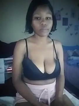 Seductive Yellow Titties online show from September 2025 07:32:02 AM