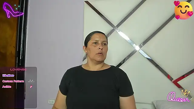 KikaDuque online show from May 2026 07:06:02 PM