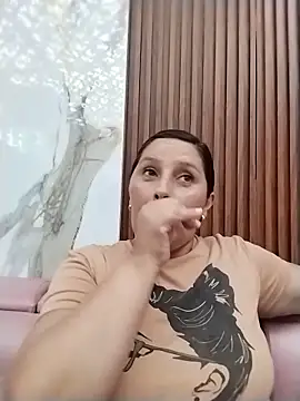 KikaDuque online show from June 2026 06:58:01 PM