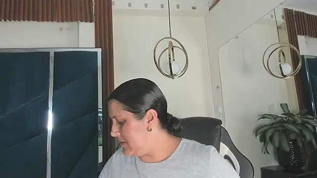 KikaDuque online show from July 2026 07:25:01 PM