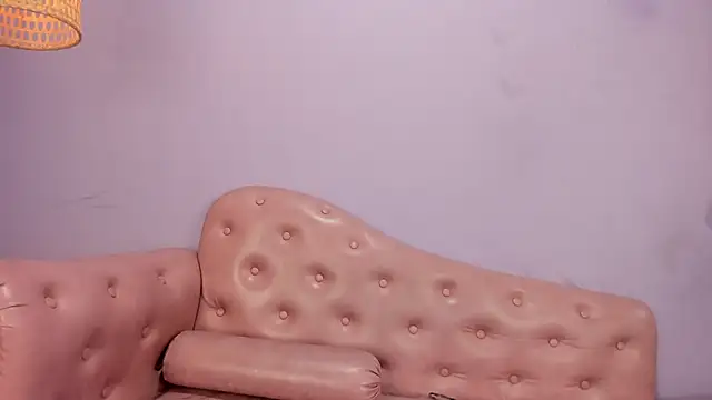 KikaDuque online show from April 2026 07:15:02 PM