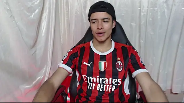 jacobbiker online show from December 2025 05:58:01 PM