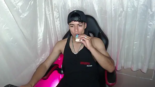 jacobbiker online show from December 2025 02:46:02 AM