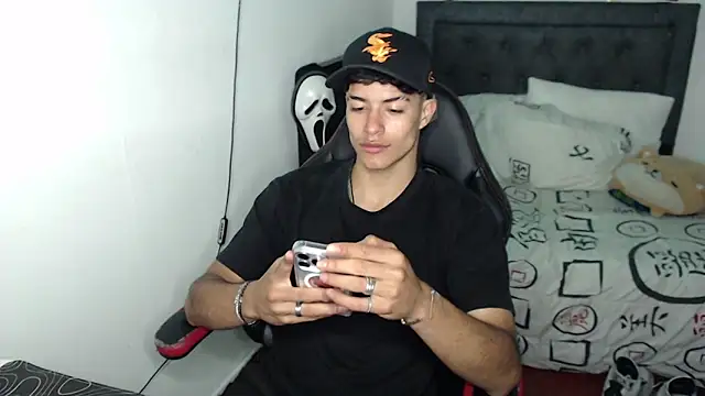 jacobbiker online show from April 2026 03:35:02 AM