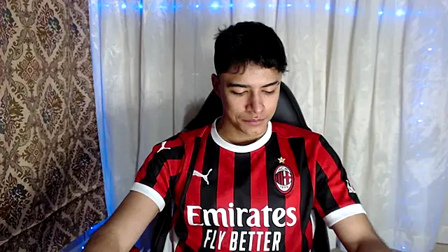 jacobbiker online show from November 2025 06:28:02 AM