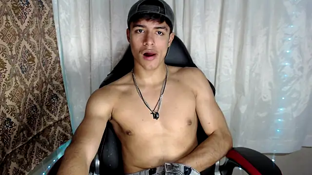 jacobbiker online show from November 2025 05:13:01 AM