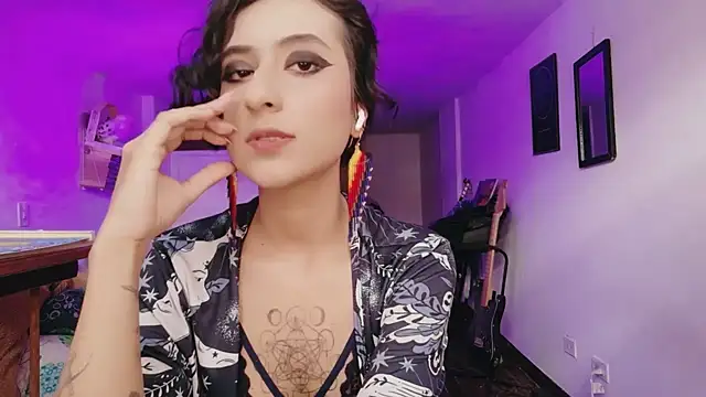 atenea dragon   online show from December 2025 09:15:02 PM