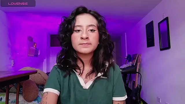 Snapshot of atenea_dragon__ chatting on November 2025 09:15:01 PM atenea dragon online show from November 2025 09:15:01 PM