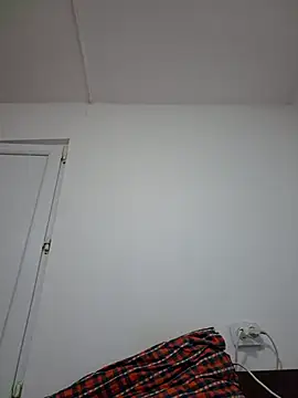 Vera Elle online show from March 2026 07:37:02 PM