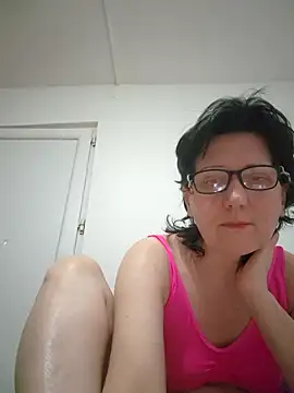 Vera Elle online show from April 2026 05:58:01 PM