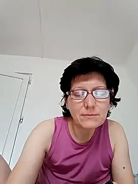 Vera Elle online show from November 2025 12:53:02 PM