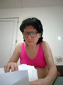 Vera Elle online show from February 2026 07:58:02 PM