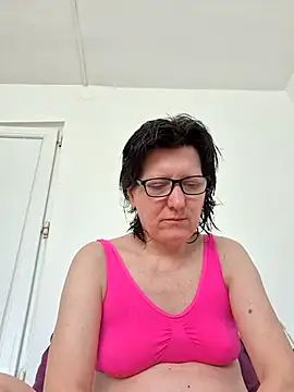 Vera Elle online show from April 2026 05:53:02 AM