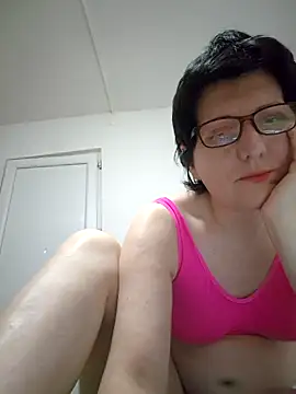 Vera Elle online show from May 2026 06:44:02 PM