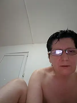 Vera Elle online show from June 2026 12:43:01 AM