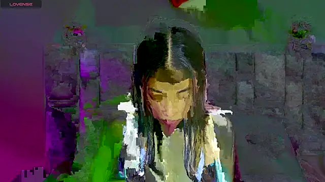 Snapshot of ScarlettLuxe chatting on October 2025 12:59:01 PM ScarlettLuxe online show from October 2025 12:59:01 PM