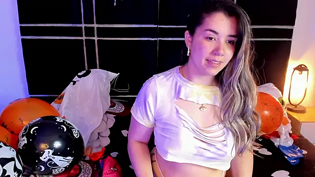 Zoe Vg online show from October 2025 07:16:02 PM