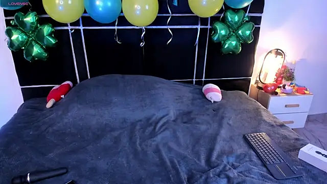 Zoe Vg online show from April 2026 07:28:02 PM