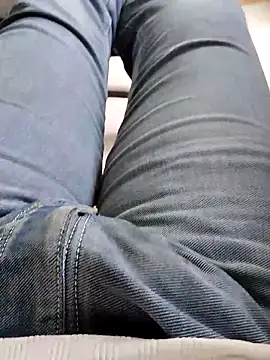 hunk28 6 online show from October 2025 07:09:01 AM