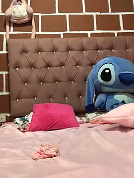 Rachellcooperrr online show from March 2026 09:08:02 PM