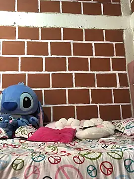 Rachellcooperrr online show from April 2026 06:25:02 PM