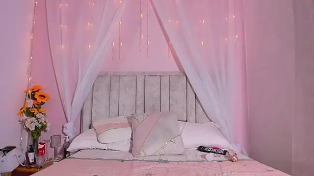 Rachellcooperrr online show from September 2025 10:15:01 AM