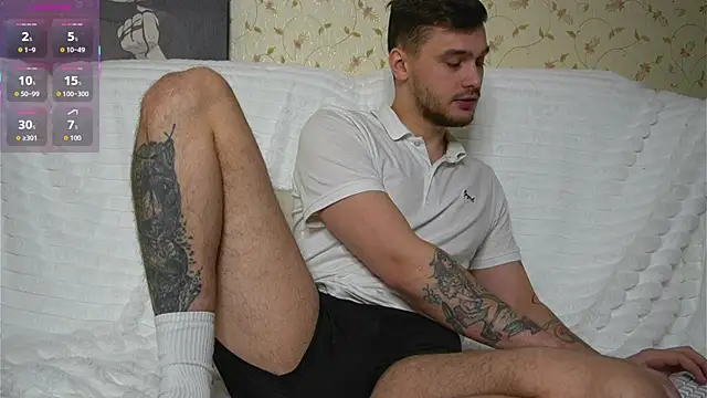 Snapshot of johnstoneisland chatting on January 2026 08:32:01 AM johnstoneisland online show from January 2026 08:32:01 AM