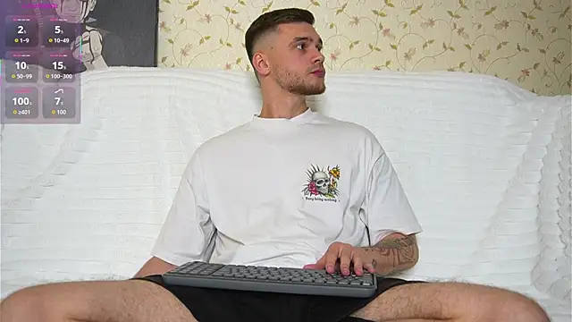 johnstoneisland online show from June 2026 06:50:01 PM