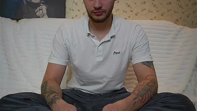 Snapshot of johnstoneisland chatting on January 2026 08:36:02 PM johnstoneisland online show from January 2026 08:36:02 PM