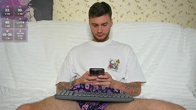 johnstoneisland online show from June 2026 08:09:01 AM
