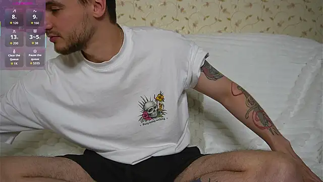 johnstoneisland online show from May 2026 07:52:02 PM