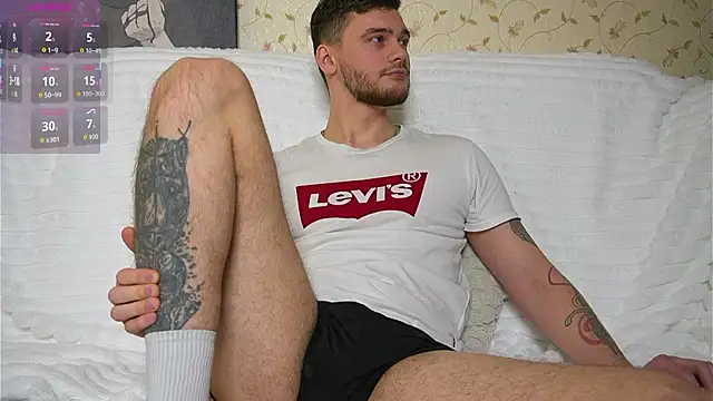 Snapshot of johnstoneisland chatting on February 2026 10:15:02 AM johnstoneisland online show from February 2026 10:15:02 AM