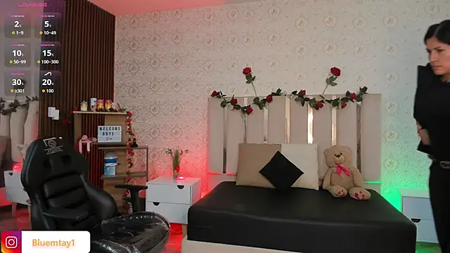 BLUE TAY1 online show from February 2026 12:16:02 PM