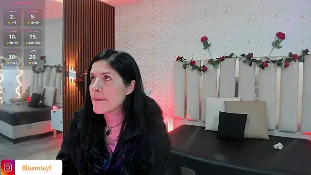 BLUE TAY1 online show from February 2026 12:06:02 PM