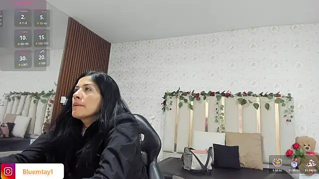 BLUE TAY1 online show from February 2026 12:04:02 PM