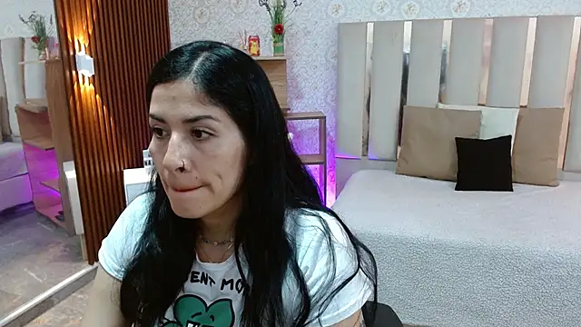 BLUE TAY1 online show from November 2025 07:40:02 PM