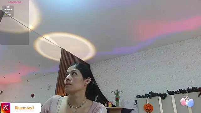 BLUE TAY1 online show from October 2025 11:51:02 AM