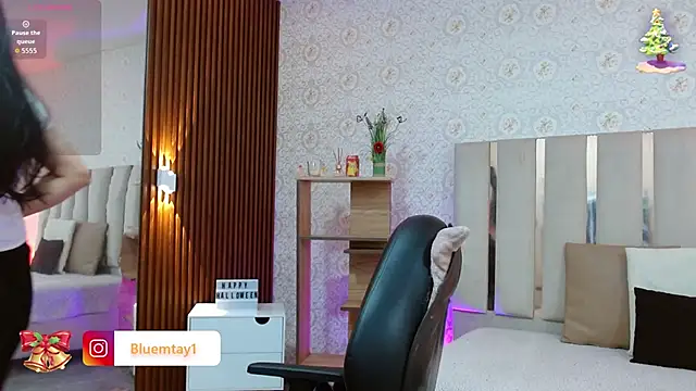 BLUE TAY1 online show from November 2025 12:43:02 PM