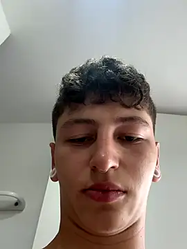 aronn tay online show from October 2025 05:01:02 PM